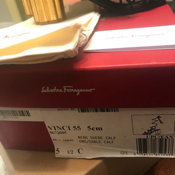 FINAL NEW Salvatore Ferragamo Gancio Flower Sandal - Picture 6 of 7